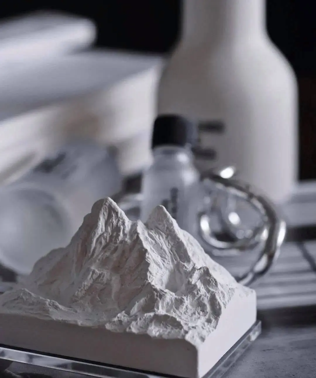 Mountain diffuser stone